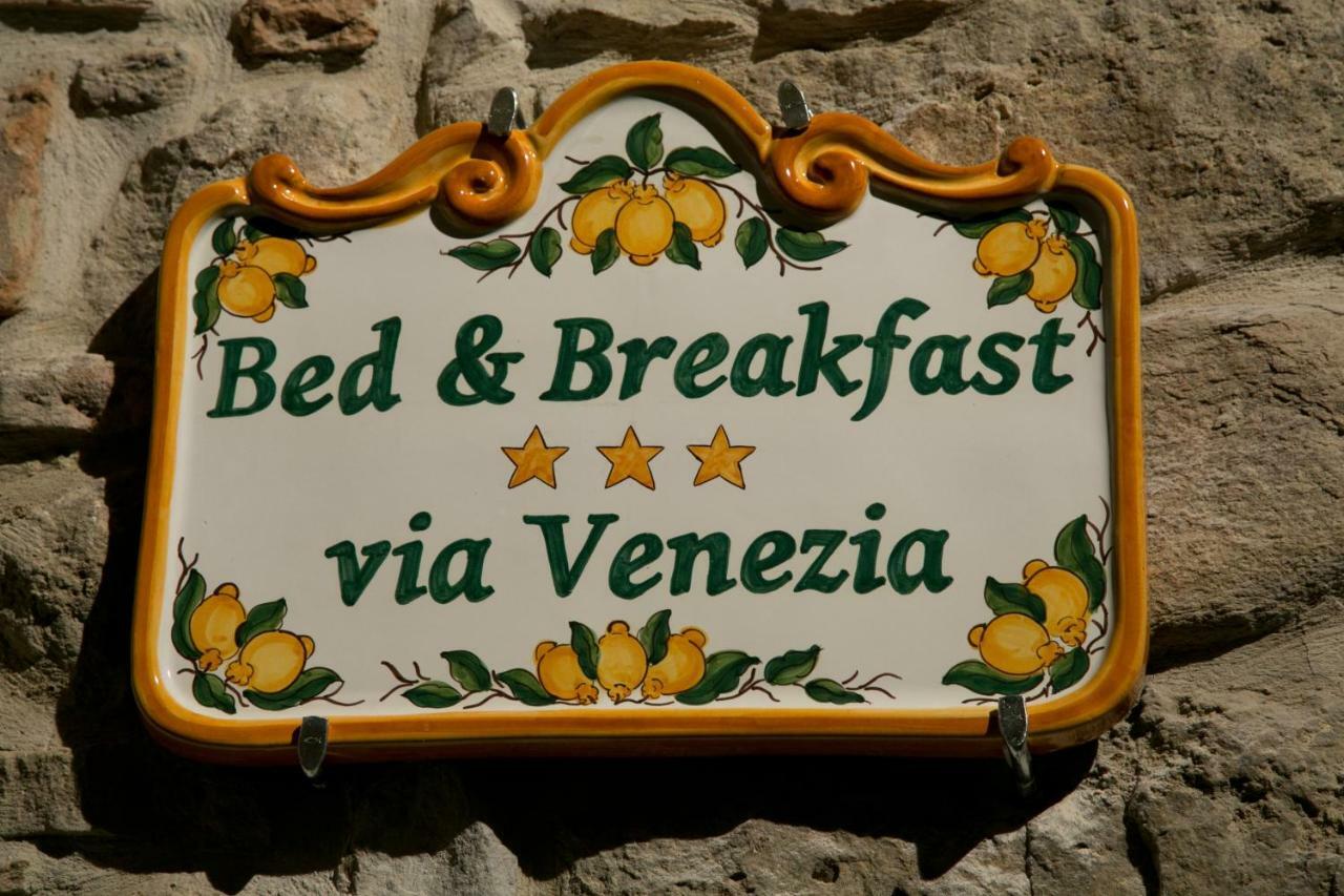 Bed & Breakfast Via Venezia Regalbuto Exterior photo